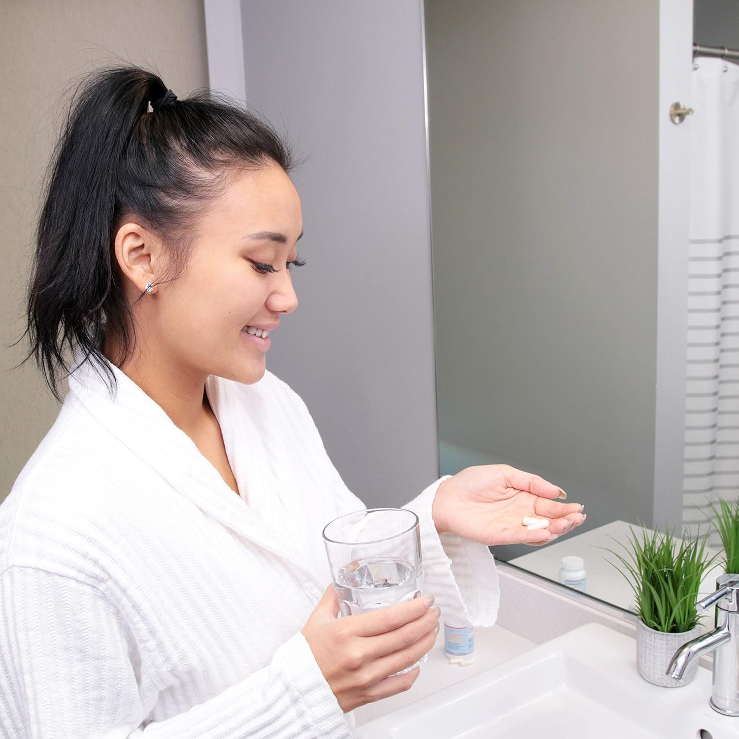 1000mg BeShiny L Glutathione Skin Lightening Pills for Anti-Aging & Liver Health - 60 Capsules Vegan Formula to Boost Immune System & Brain Function