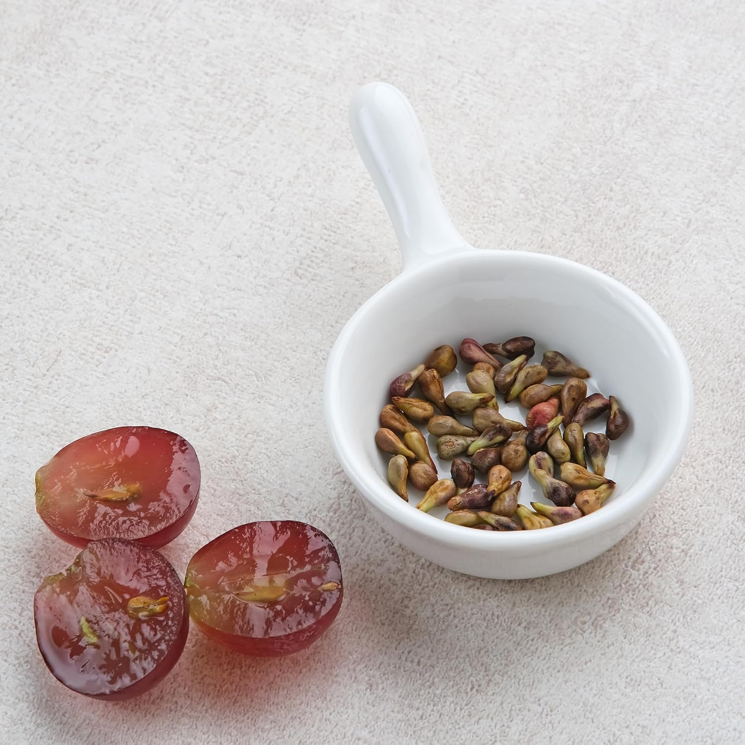 200 Capsules of Pure Grape Seed Extract by Earthborn Elements - No Additives, Undiluted Formula