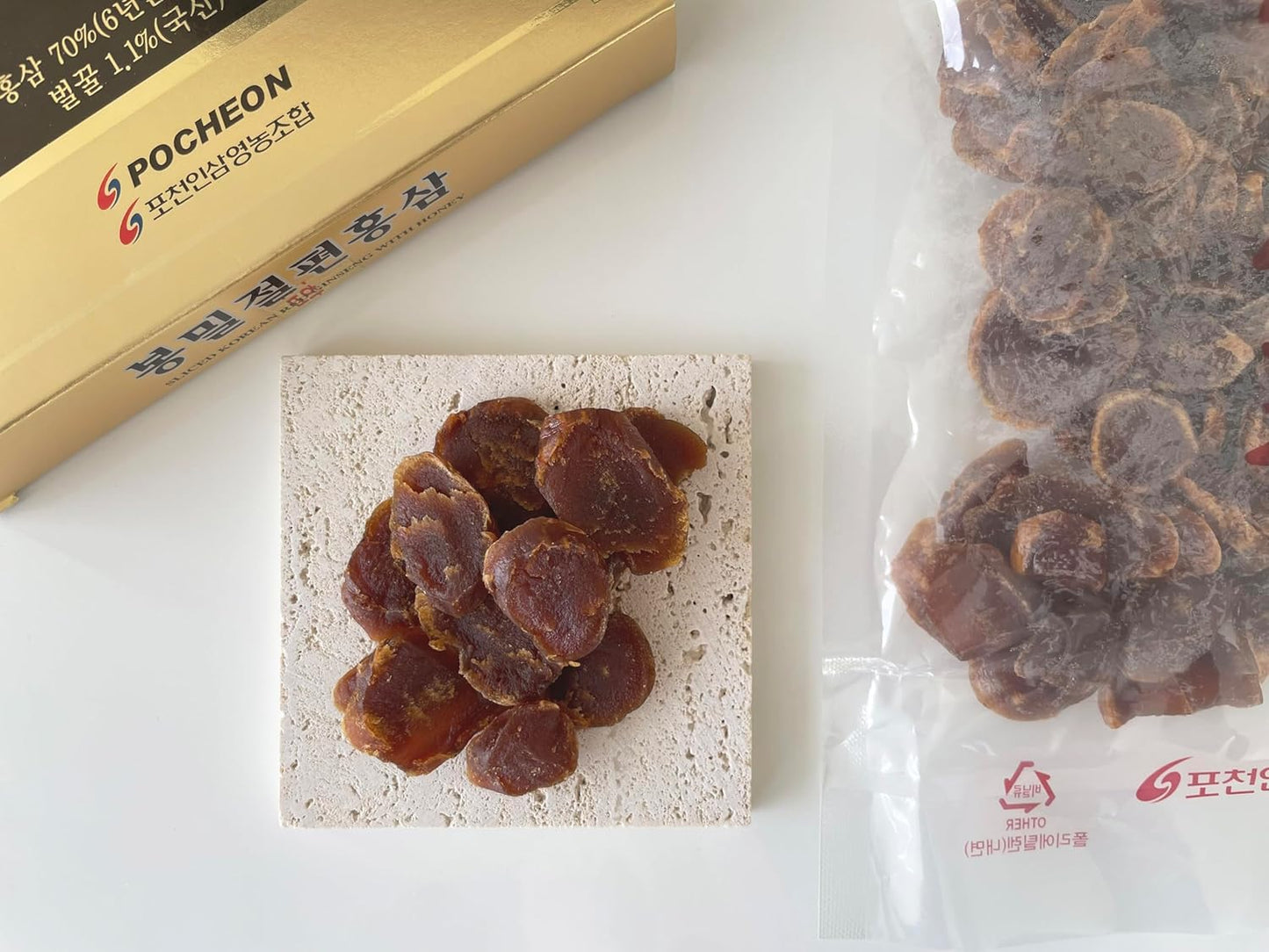 300g Pocheon Korean Red Ginseng Slice with Honey - 6 Year Panax Red Ginseng for Natural Immune Support