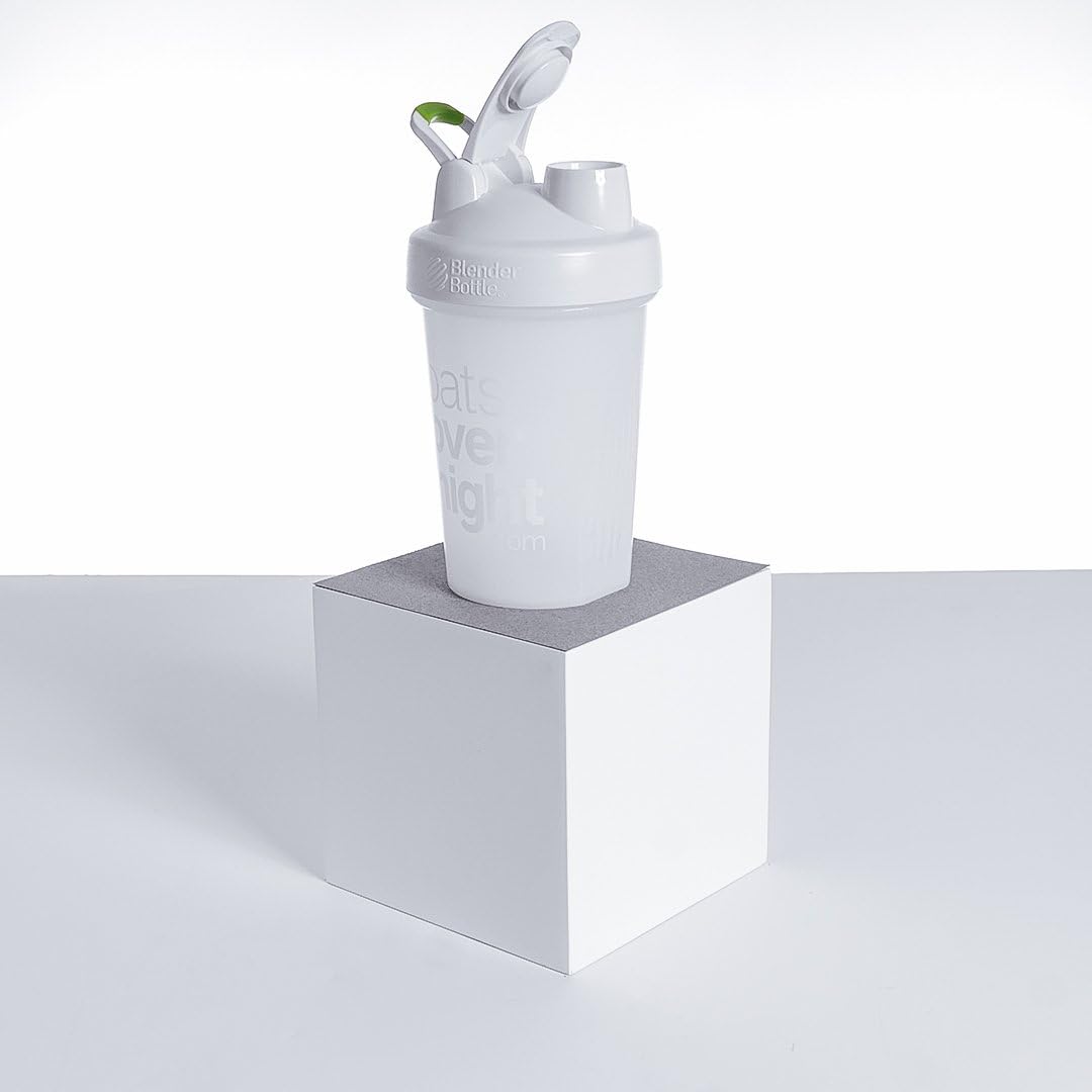 Customized 20-Ounce Oats Overnight BlenderBottle for Overnight Oats - No Whisk Ball - Milk Fill Line - Clear/White/Green
