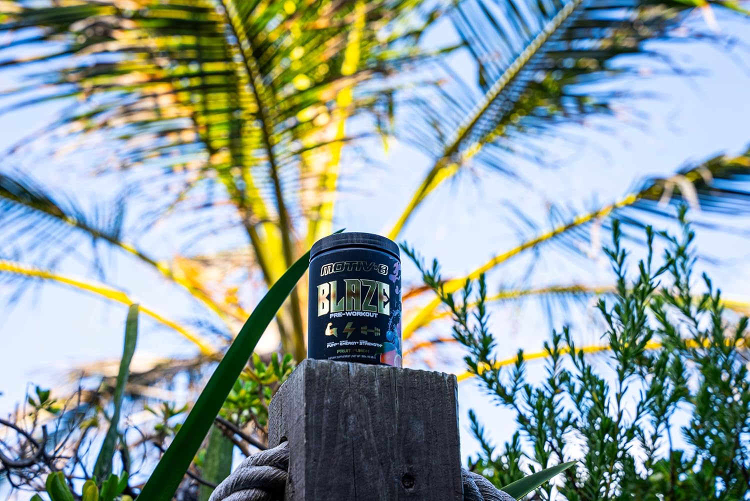 Motiv-8 Blaze: Sugar-Free Pre-Workout for Higher Intensity Performance, Boost Energy and Focus, Enhance Mood - Fruit Punch Flavor (30 Servings)