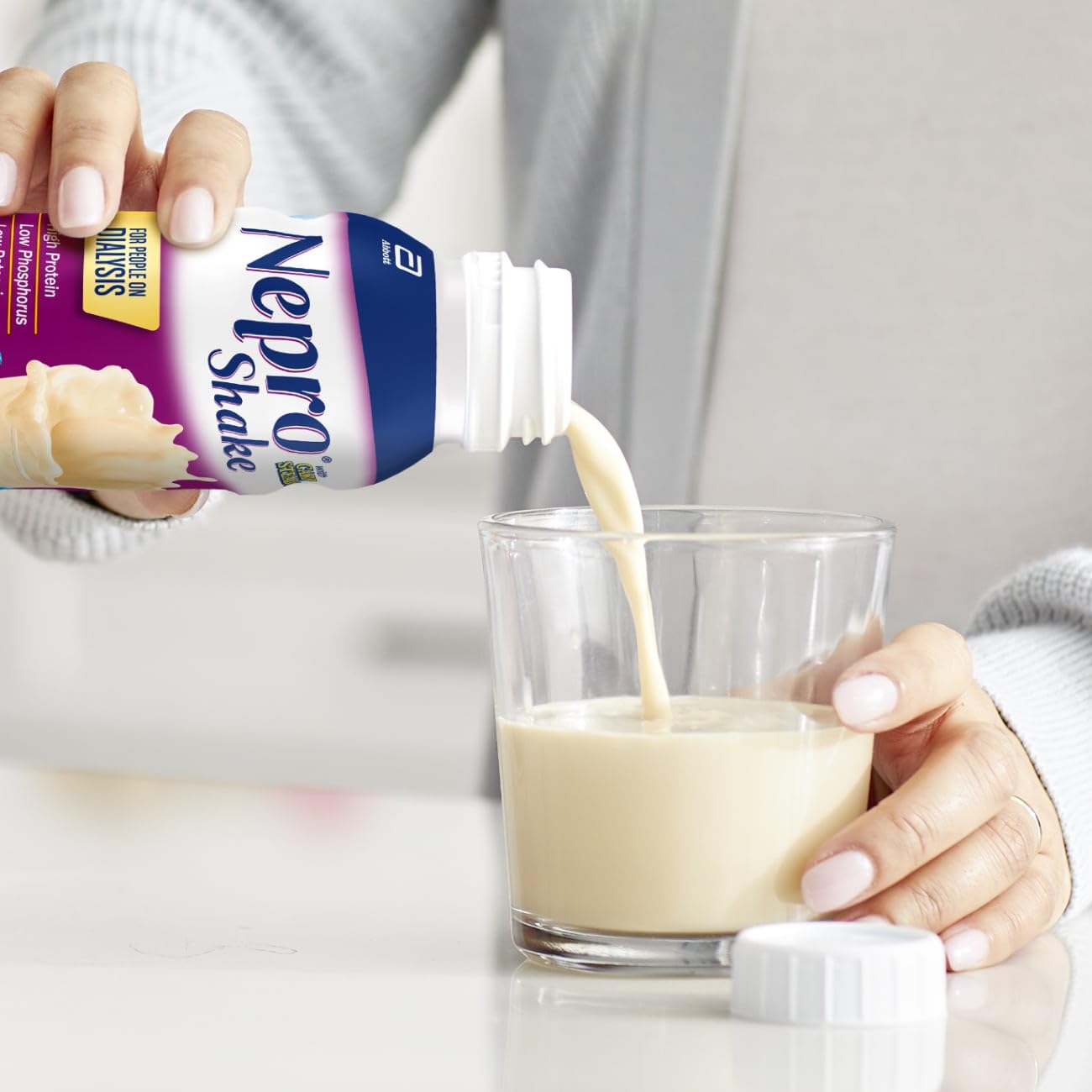 Nepro Nutrition Shake: 19g Protein, 420 Calories, Homemade Vanilla, 8 fl oz, Pack of 24 for Dialysis Patients