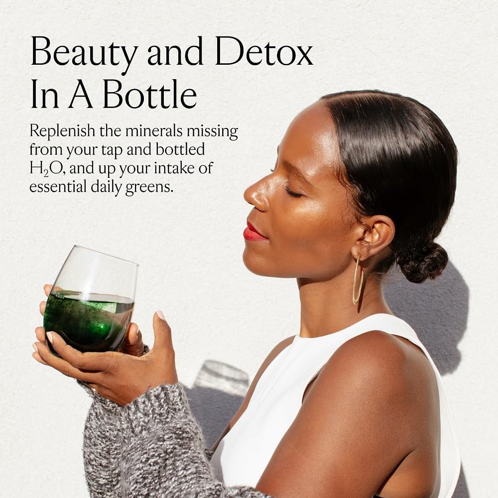 Sakara Beauty Water Drops - Liquid Chlorophyll & Trace Minerals Supplement for Detox, 60 Servings