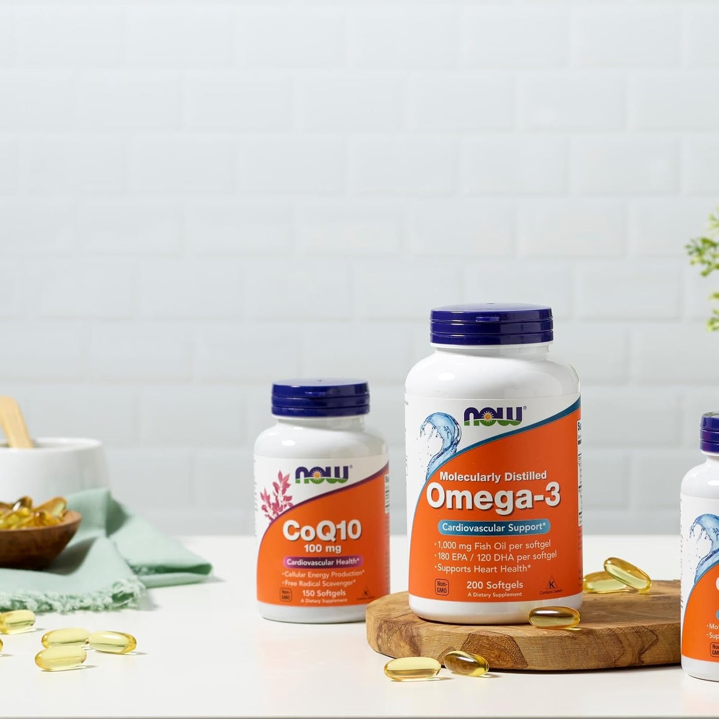 Ultra Omega-3 Supplements by NOW Foods, 180 Softgels, Molecularly Distilled & Enteric Coated