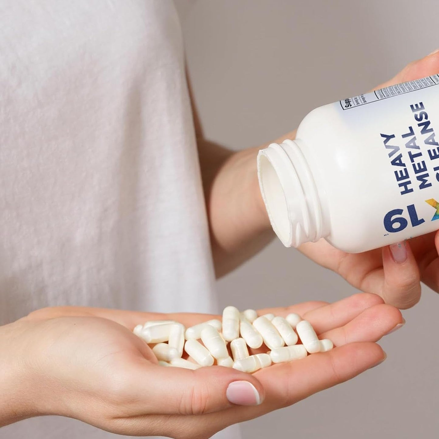 Zeolite Detox Capsules - Heavy Metal Cleanse, Natural Energy Booster, Supports Immune System and Daily Detox, Alkaline Formula for Max Absorption (60 Capsules)