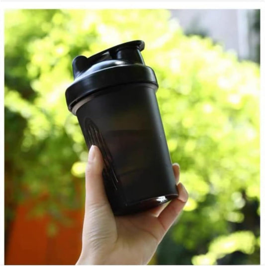 400ML Protein Shaker Bottle with Mixing Ball - Leak-Proof BPA-Free Gym Workout Juice Mixer - Black