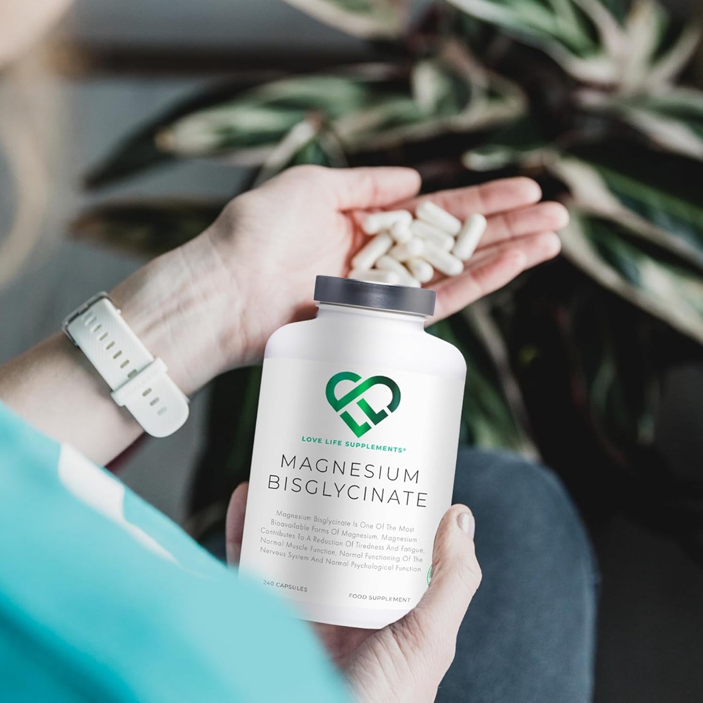 Chelated Magnesium Bisglycinate Supplements | 2750mg (303mg Magnesium) | 240 Capsules - UK Made | Highly Bioavailable