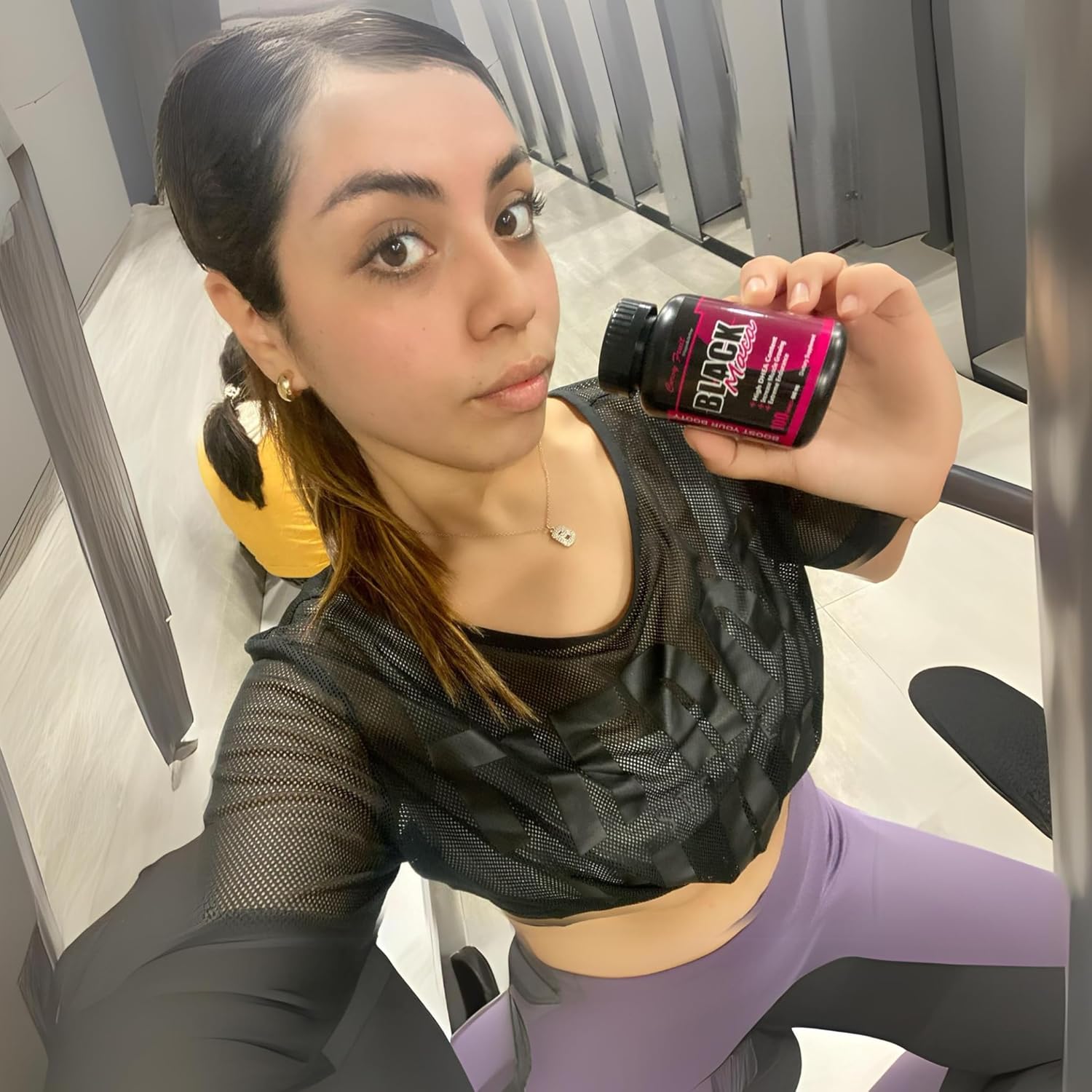 CurvyFruit Black Maca Root Pills - 600mg x 100 for Rapid Butt Growth - Genuine Formula - 31 Day Supply