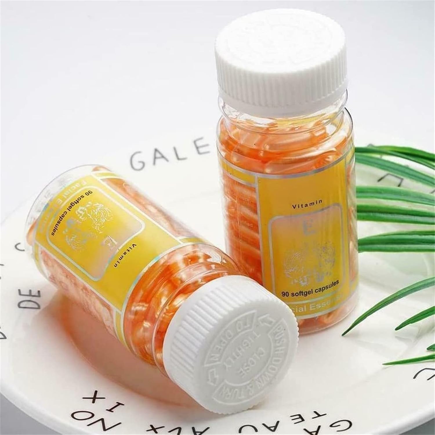 SWIMYAR Capsules with Vitamin E for Skin Care - Eliminates Wrinkles and Spots - 100% Natural